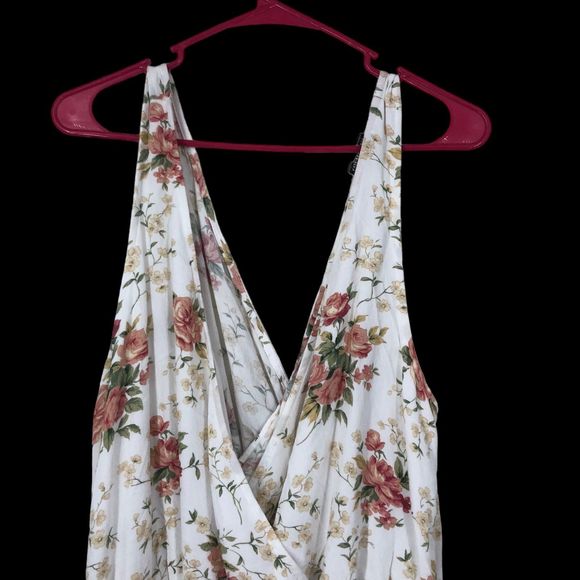 American Eagle Girly Romper, Frilly, Double V Neck Floral Tank Romper SZ XL - Picture 4 of 9